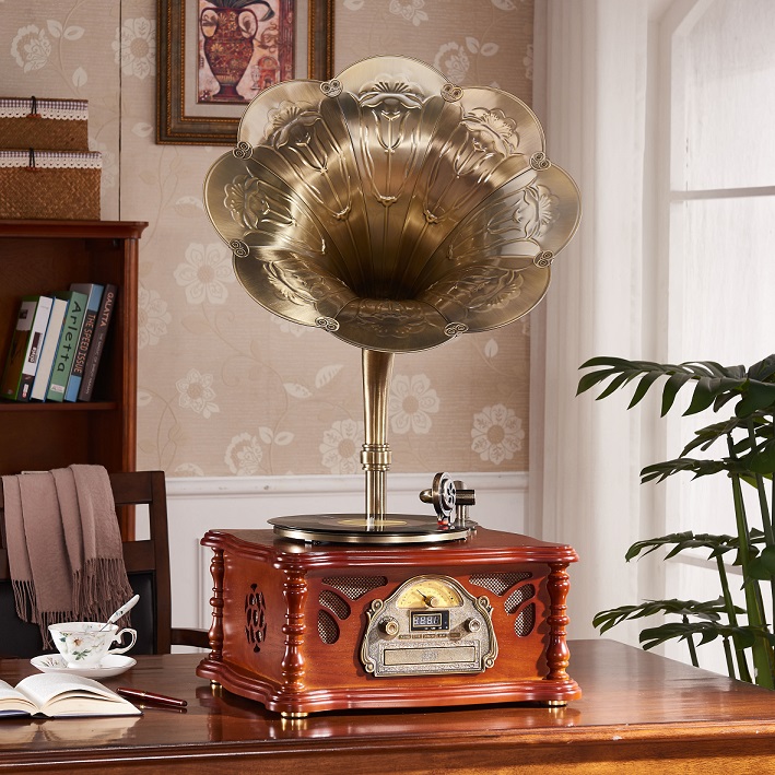Heavy Bass Retro Phonograph