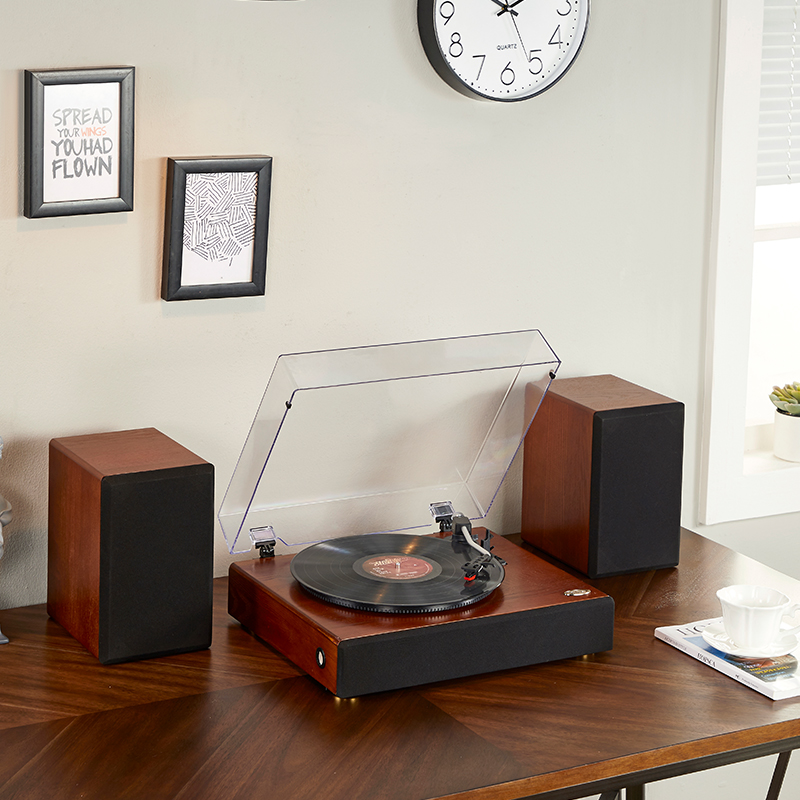 Book shelf turntable vinyl player new !